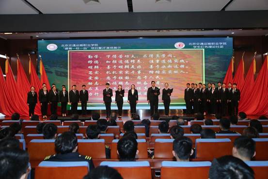 說明: 408861093752456619