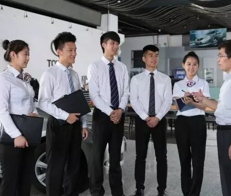 我不告訴你學(xué)校的就業(yè)率是99.46%~