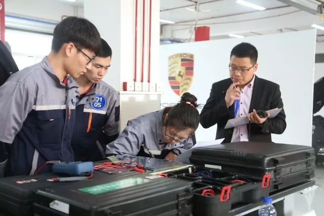 誰是“技能王” | 北京市職業院校汽車技術技能大賽在我院舉辦