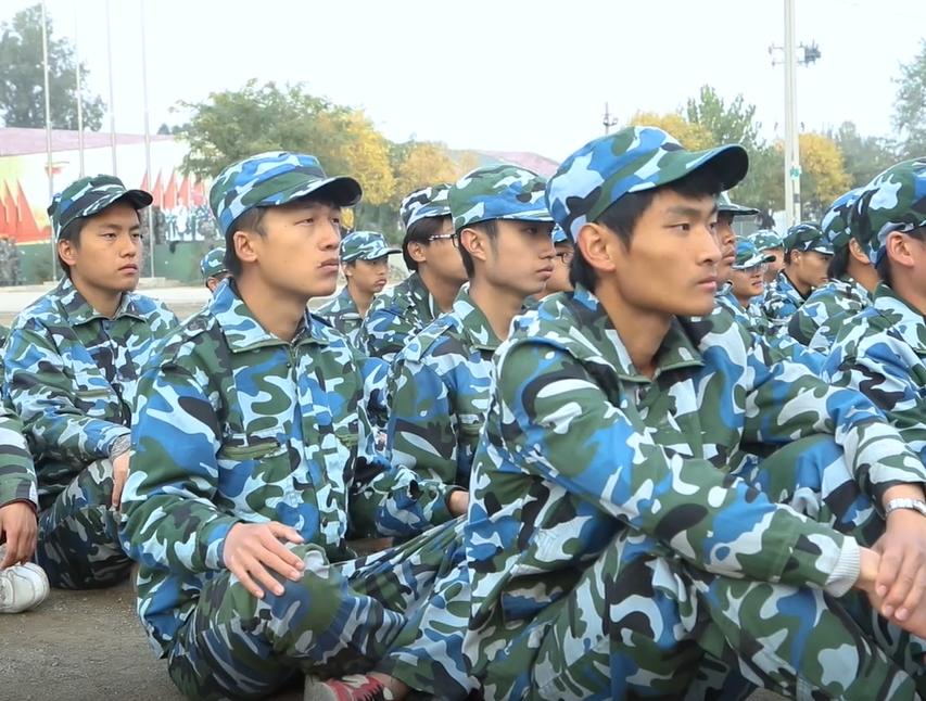 軍訓(xùn)閉營式