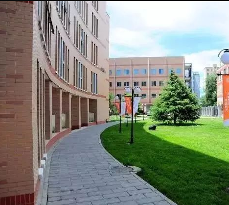 我要求你讀書(shū)用功，不是因?yàn)槲乙愀鷦e人比成就