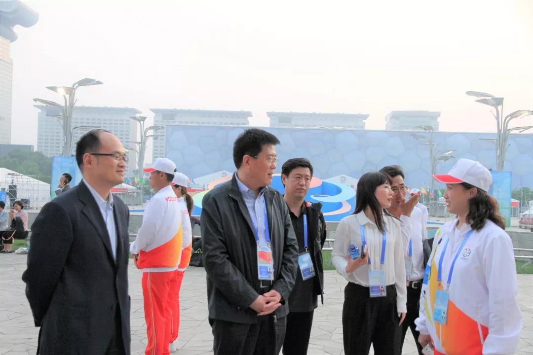 暖心！ 市委組織部常務(wù)副部長王建中一行慰問我院亞文會青年志愿者