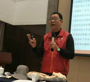 【交院故事】王立強(qiáng)：弘揚(yáng)志愿精神，彰顯人道力量