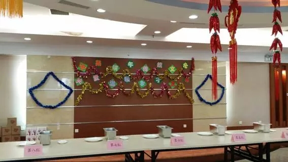 弘揚端午傳統(tǒng)文化 關愛溫暖學子之心 ——北京交通運輸職業(yè)學院工會組織開展端午節(jié)包粽子比賽